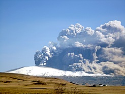 Vulkanausbruch 2010 - Aschewolken behindern Flugverkehr in Europa