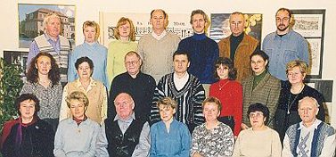 Lehrerkollegium 1999 - Gruppenfoto im Musikraum