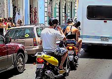 Straenszene im San Juan: verstopfte Straen - sehen, warten, permanenter Stau - alle bleiben ruhig !!!